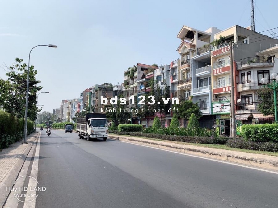 TÔI CHÍNH CHỦ CẦN BÁN 300m2 NỀN THỔ CƯ, GIÁ RẺ TẠI MẶT TIỀN ĐƯỜNG SỐ 7 .QUẬN BÌNH TÂN .TPHCM