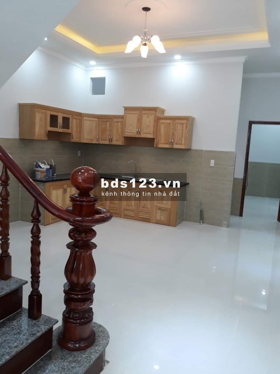 Xe Hơi Đỗ Cửa Nhà Bùi Thị Xuân, Quận Tân Bình, 50 m2, Gía Chỉ 5 Tỷ 800 TL