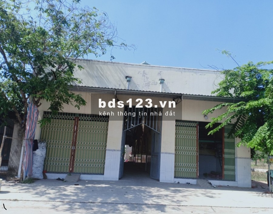 14 phòng và 2 ki ốt, đang cho thuê kín có thu nhập ổn định hơn 15tr/tháng.
