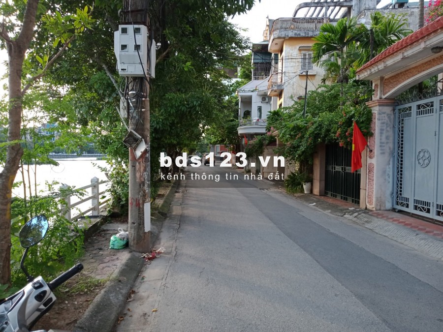 BÁN NHÀ ĐẸP PHỐ BỒ ĐỀ LONG BIÊN 5T, Ở NGAY, NGÕ Ô TÔ, 3.2 tỷ