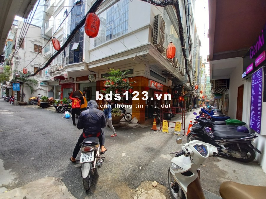 Nhà cho thuê Thái Văn Lung tiện làm Spa, nhà hàng