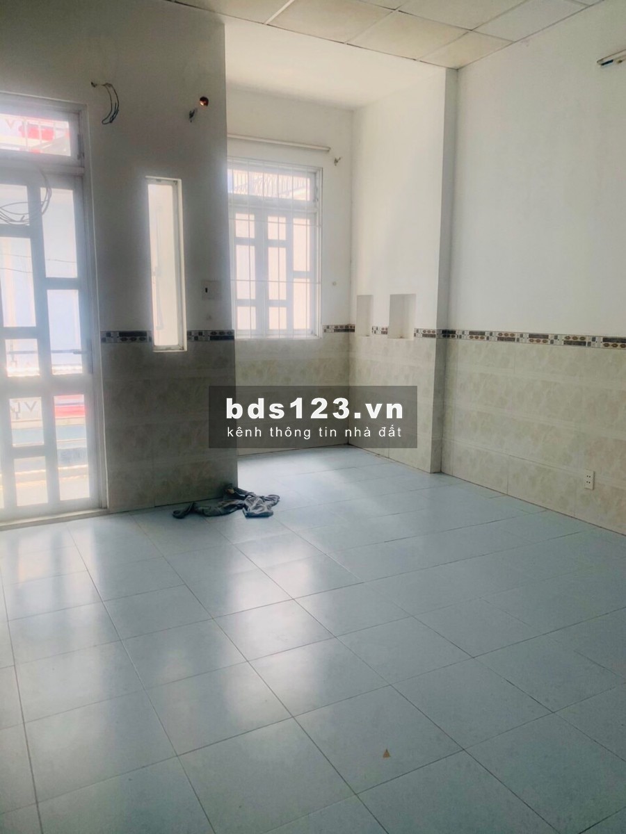 Bán Gấp nhà 1 lầu, ST, DT 4x13m, Hẻm Cao Văn Ngọc, Khuông Việt, Q.Tân Phú. Giá 4,35 Tỷ