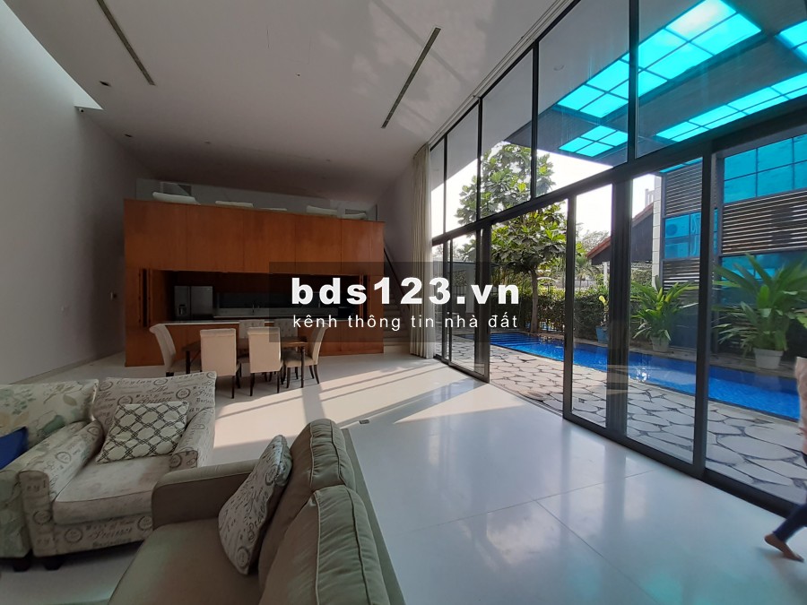 Cho thuê Villa hồ bơi sân vườn 631m2 Nguyễn văn hưởng Thảo điền Quận 2 MS:411