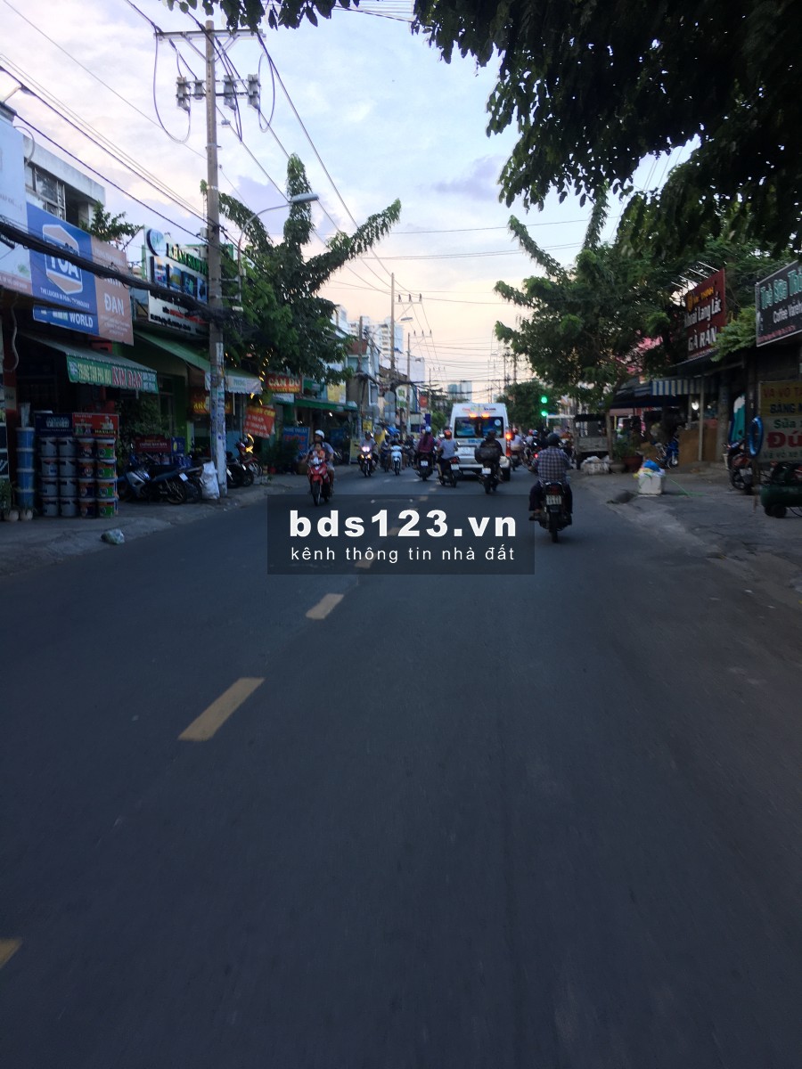 Mặt tiền Thoại Ngọc Hầu, P.Phú Thạnh, Q.Tân Phú ,135m2 ,Giá chào 12tỷ .