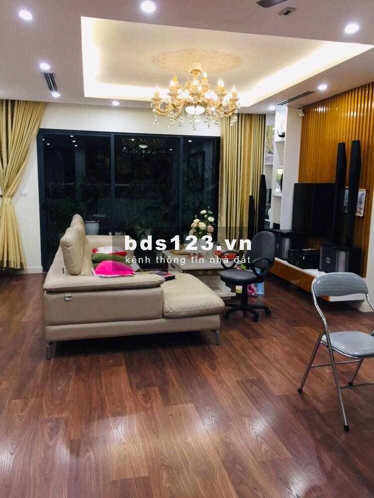 Căn góc đông nam đẹp 136m tại Imperia Garden giá 5 tỷ 0985800205
