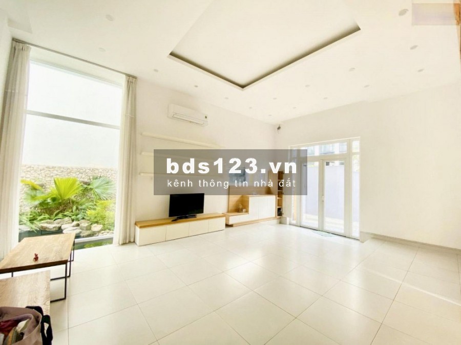 Cho Thuê Biệt thự Hiện đại sân vườn 250m2 Nguyễn Văn Hưởng Thảo điền Quận 2 MS:484