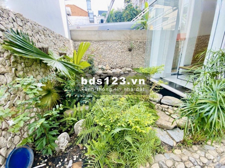 Cho Thuê Biệt thự Hiện đại sân vườn 250m2 Nguyễn Văn Hưởng Thảo điền Quận 2 MS:484