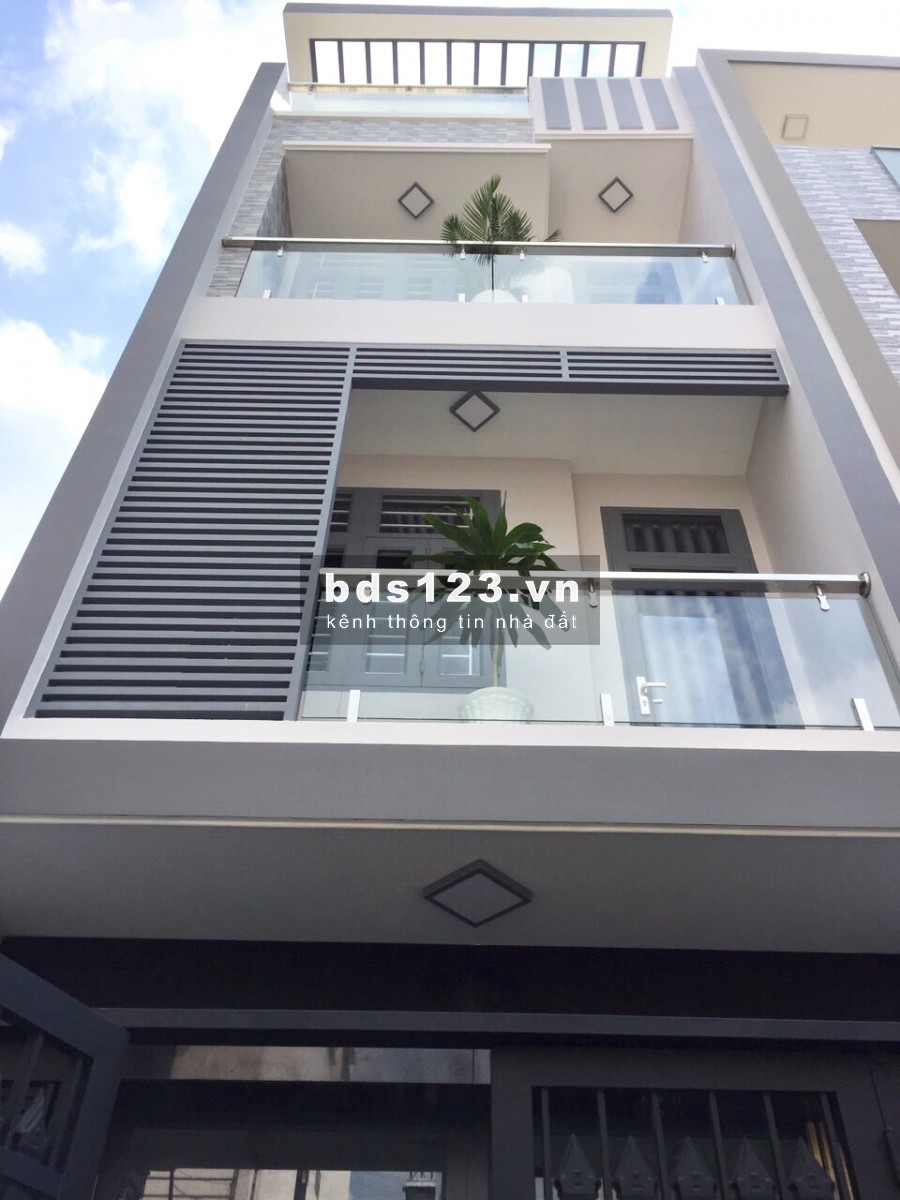 Chính chủ Bán Gấp Nhà MT khu Cư Xá Phú Bình - Lạc Long Quân, Phường 5, Quận 11, 1 trệt, 2 lầu sân thượng