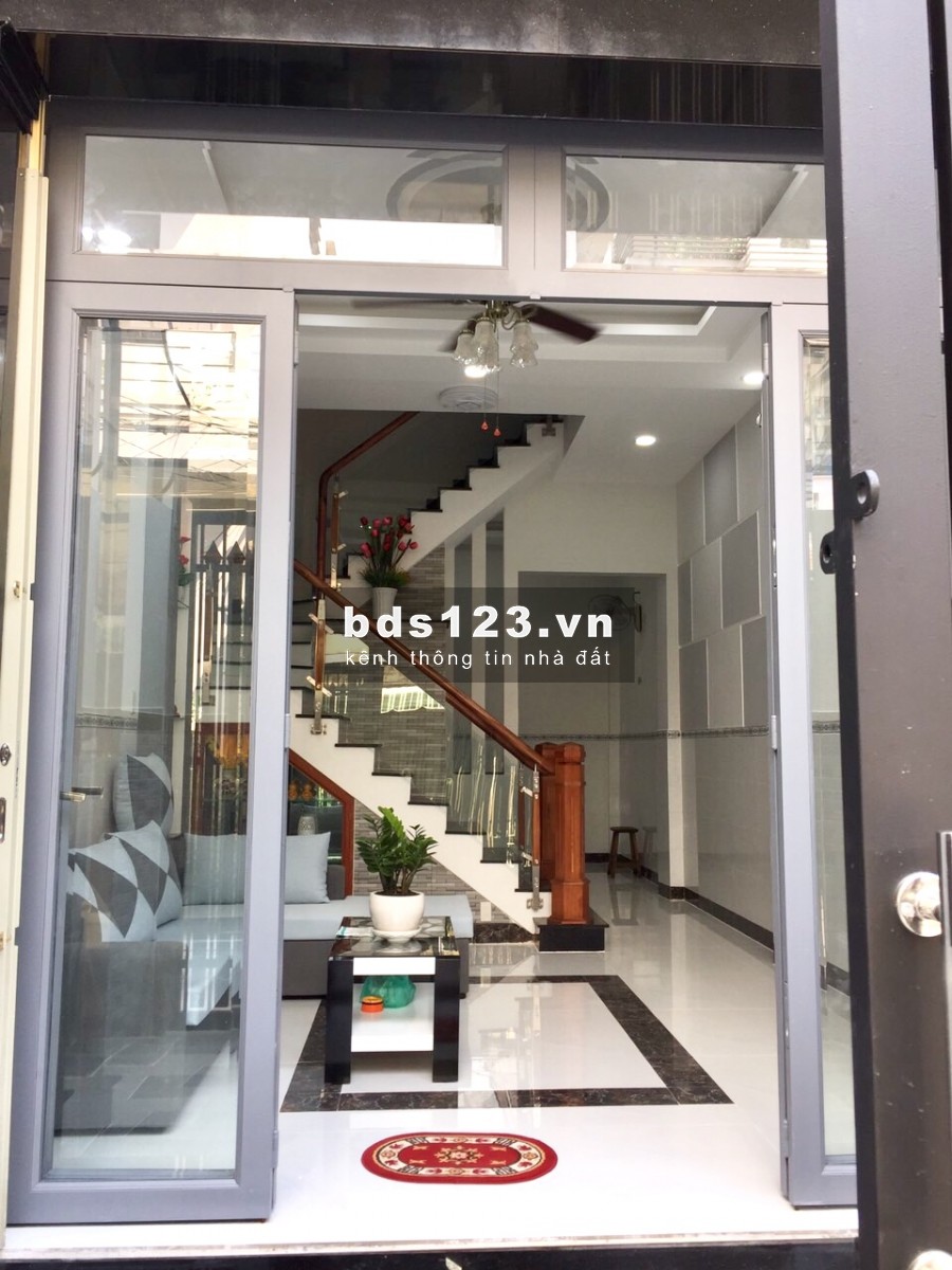 Chính chủ Bán Gấp Nhà MT khu Cư Xá Phú Bình - Lạc Long Quân, Phường 5, Quận 11, 1 trệt, 2 lầu sân thượng