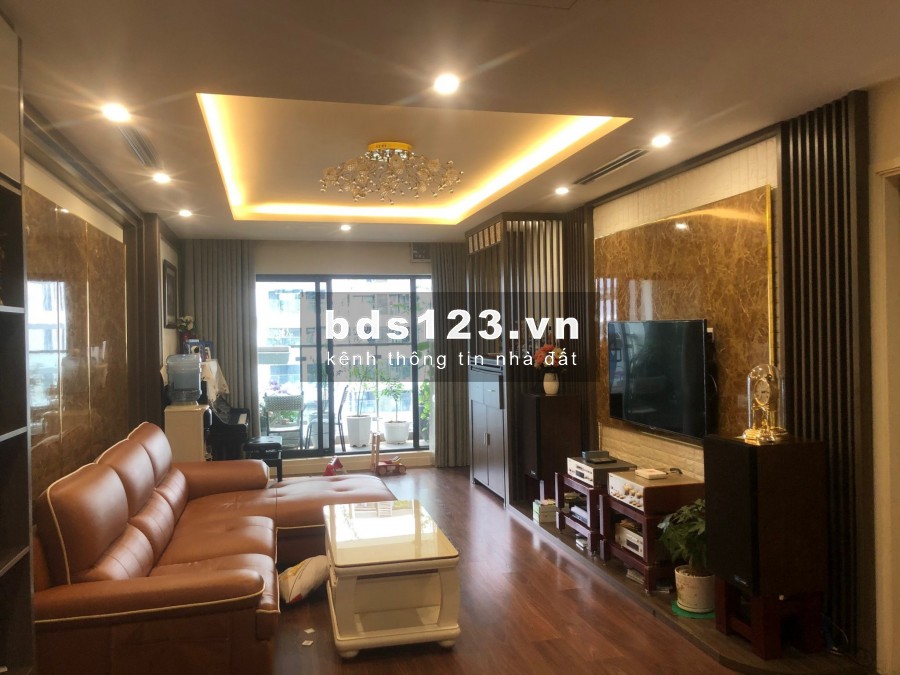 Cần bán căn hộ Đông Nam 115m 3 ngủ full đồ đẹp tại Imperia Garden 4 tỷ 0985800205