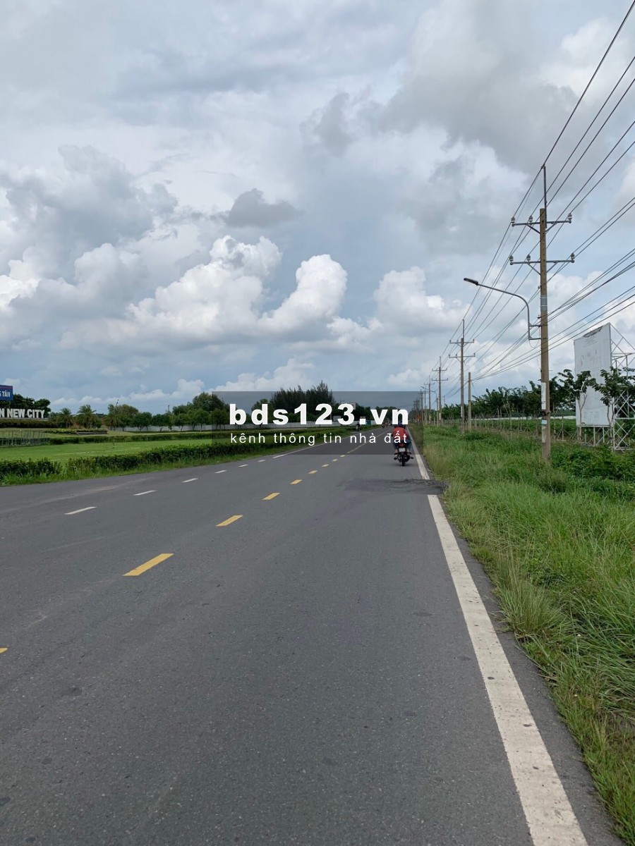 Kẹt tiền bán lô đất 95m2 ở Nhơn Trạch đối diện Swan Park