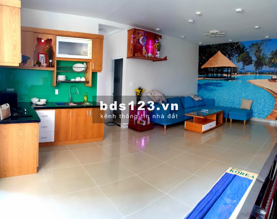 Cần bán gấp trong tuần căn góc 3PN,để lại nội thất như hình,đã có sổ hồng, chỉ cần thanh toán 700 triệu nhận nhà ở ngay
