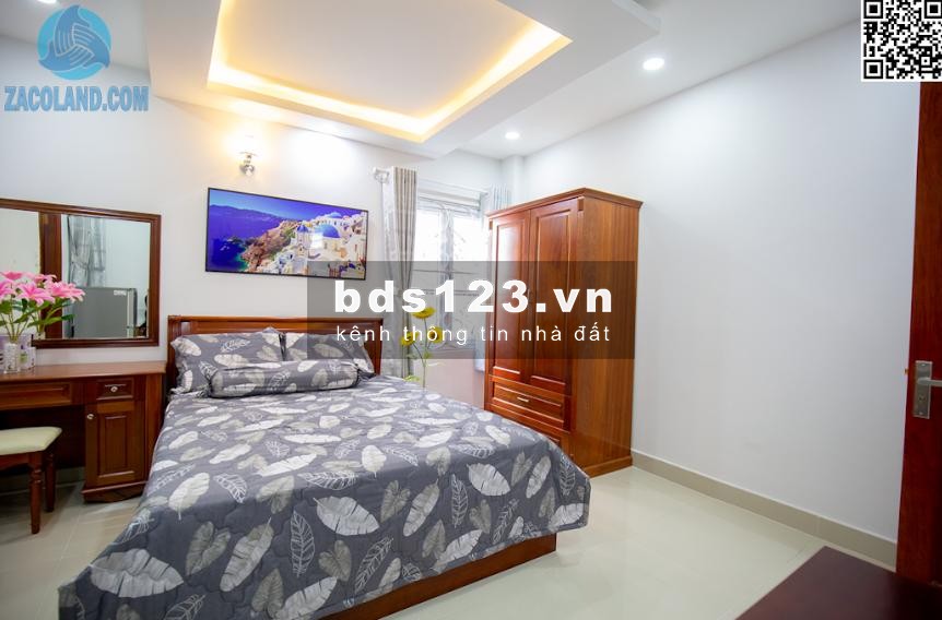Căn hộ cao cấp sang trọng full nội thất gỗ tự nhiên Hoàng Sa Q. Tân Bình