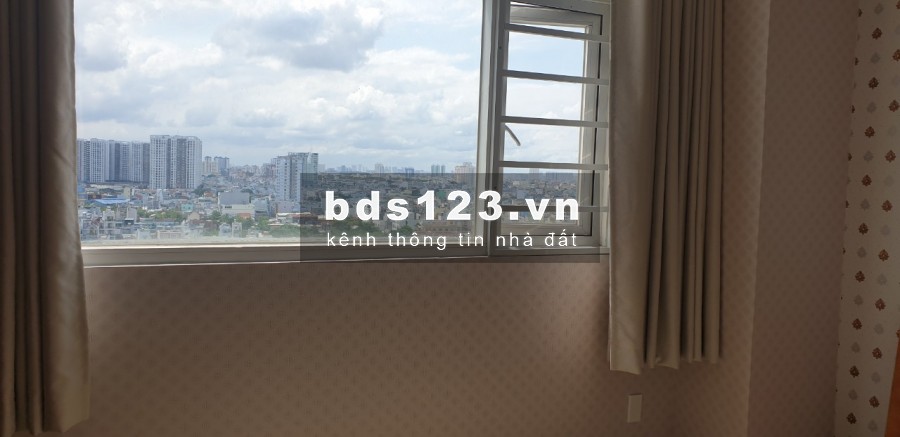 Cần bán gấp trong tuần căn góc 3PN,để lại nội thất như hình,đã có sổ hồng, chỉ cần thanh toán 700 triệu nhận nhà ở ngay