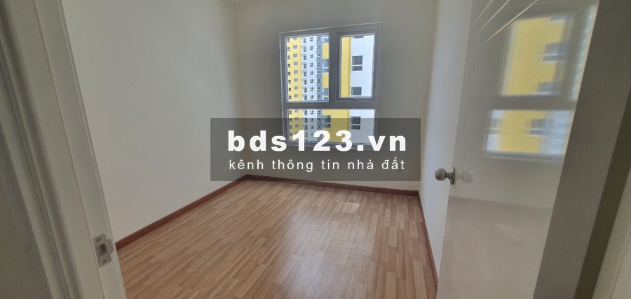 Cho thuê căn hộ mới 100%, Diamond Riverside, thoáng mát, sàn gỗ, nhà trống giao ngay