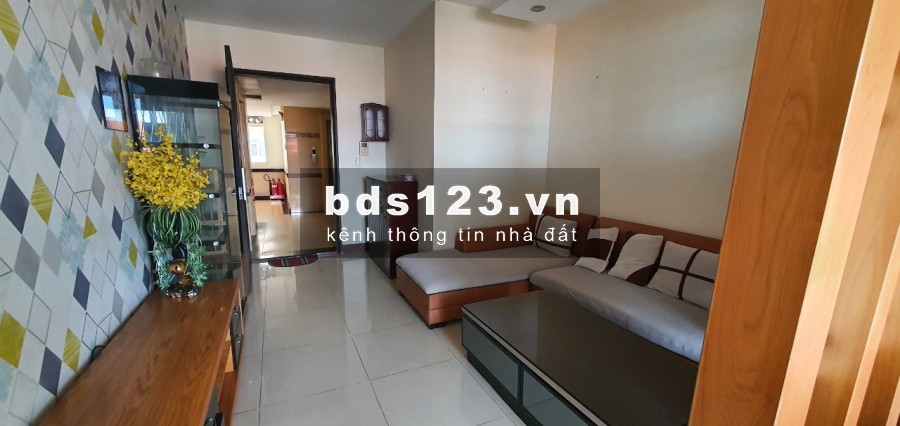 Căn 65m2, 3Pn, ban công thoáng mát,để lại nội thất,đã có sổ hồng, thanh toán 600 tr nhận nhà