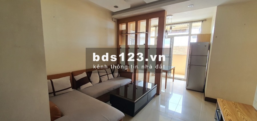 Căn 65m2, 3Pn, ban công thoáng mát,để lại nội thất,đã có sổ hồng, thanh toán 600 tr nhận nhà