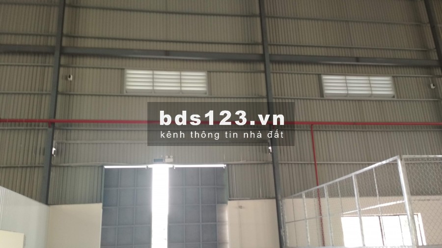 CHO THUÊ NHÀ XƯỞNG 4.500M2 GỒM CẢ KHO BÃI QUỐC LỘ 1A, QUẬN 12, GIÁ RẺ