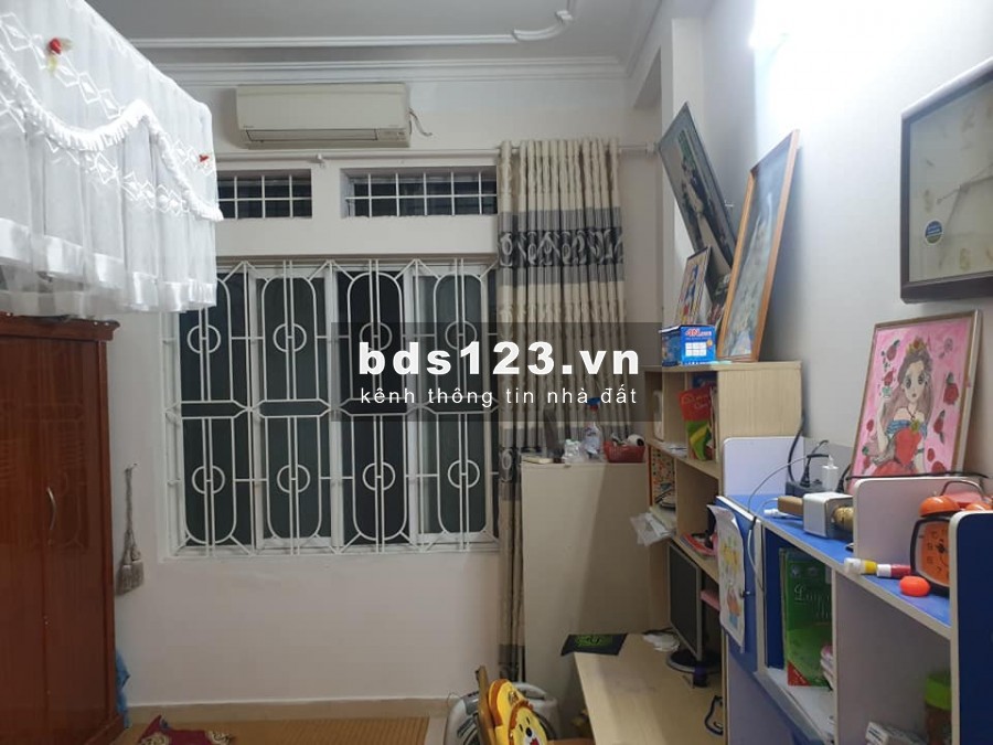 [Nhà siêu rẻ-hiếm] gần 40m2 giá chỉ hơn 3 tỷ cần bán phố Hoàng Như Tiếp, Long Biên