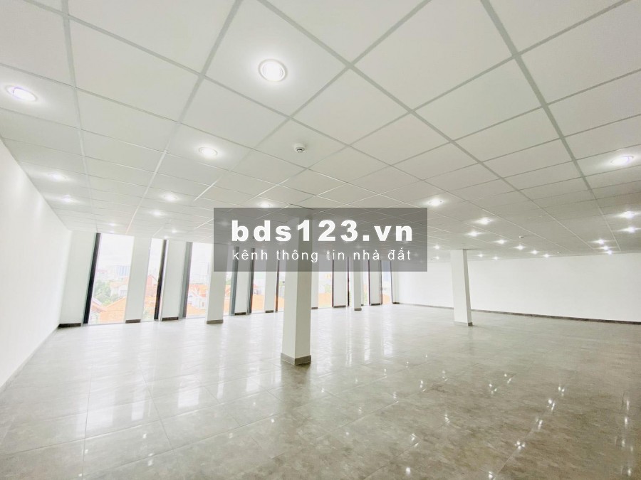 Cho Thuê Tòa nhà văn phòng mới hầm 7 lầu 2000m2 trần não Bình An Quận 2 MS:472