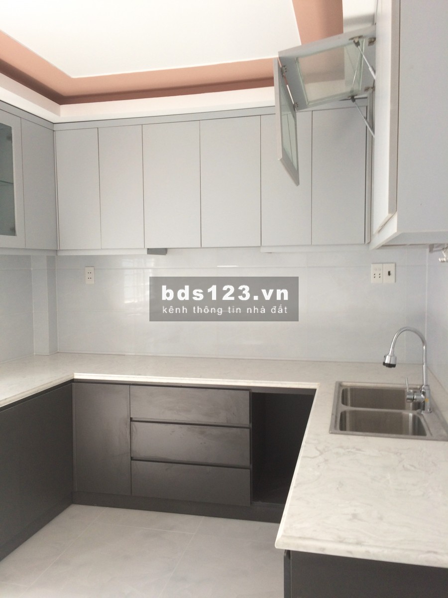 Nhà 1 trệt 3 lầu sân thượng 7PN, 4WC, hẻm xe hơi 186 Bình Thới, Quận 11, Gần Vòng Xoay Lê Đại Hành