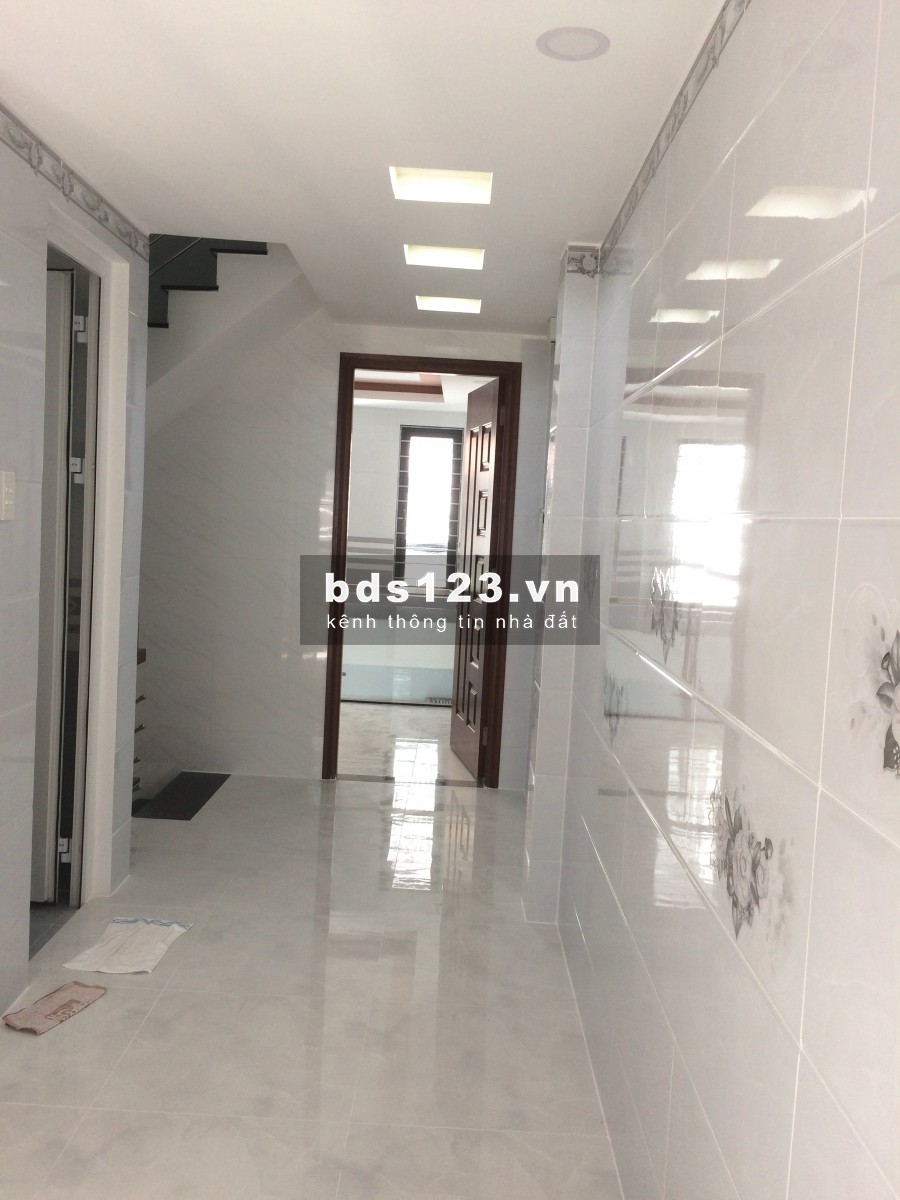 Nhà 1 trệt 3 lầu sân thượng 7PN, 4WC, hẻm xe hơi 186 Bình Thới, Quận 11, Gần Vòng Xoay Lê Đại Hành
