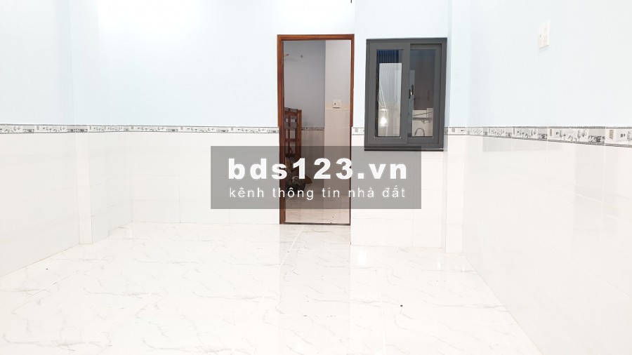 CHO THUÊ TẦNG TRỆT NHÀ NGUYÊN CĂN MỚI XÂY, ĐỐI DIỆN CÔNG VIÊN
