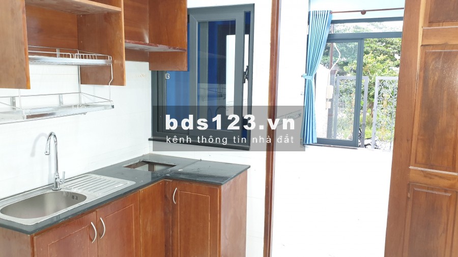 CHO THUÊ TẦNG TRỆT NHÀ NGUYÊN CĂN MỚI XÂY, ĐỐI DIỆN CÔNG VIÊN