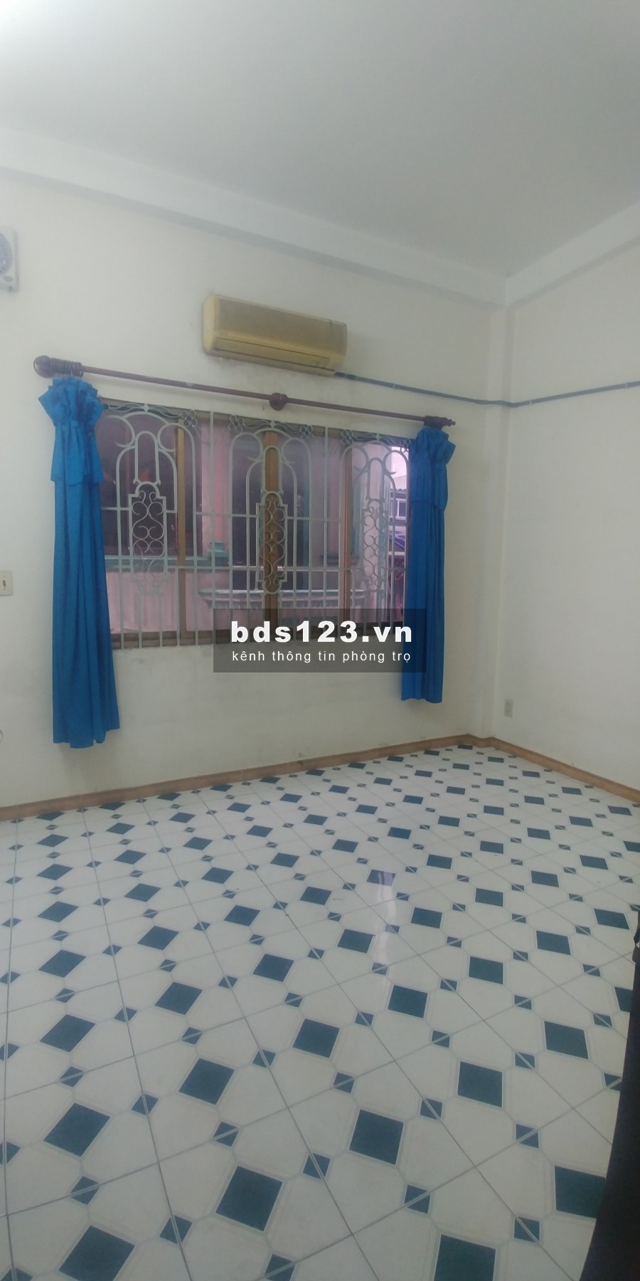 Phòng sạch đẹp cửa sổ mát mẻ ngay mặt tiền đường 3/2