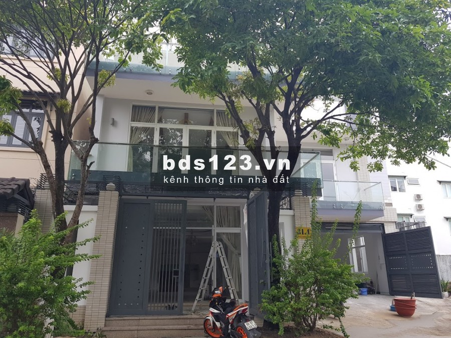 Cho Thuê Biệt thự hầm 3 lầu 12x20m Cao Đức Lân An Phú Quận 2 MS:530