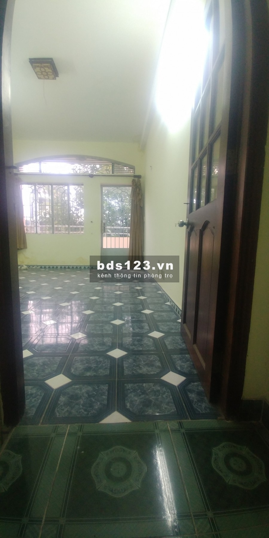 PHÒNG CỬA SỔ RẤT THOÁNG MÁT NGAY ĐƯỜNG 3/2