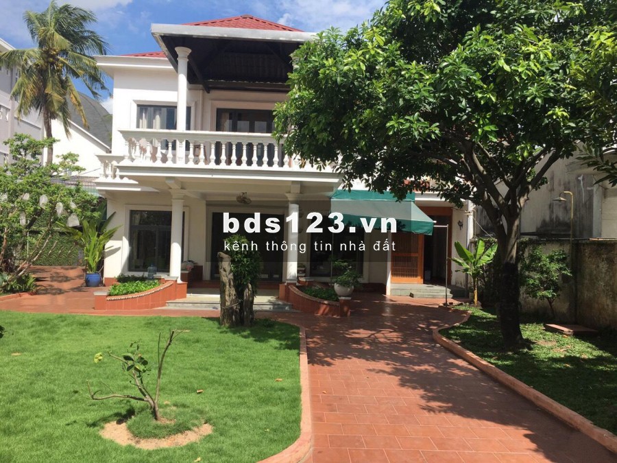 Cho thuê Biệt thự sân vườn 7 phòng 400m2 Đường 23 Bình An Quận 2 MS:663