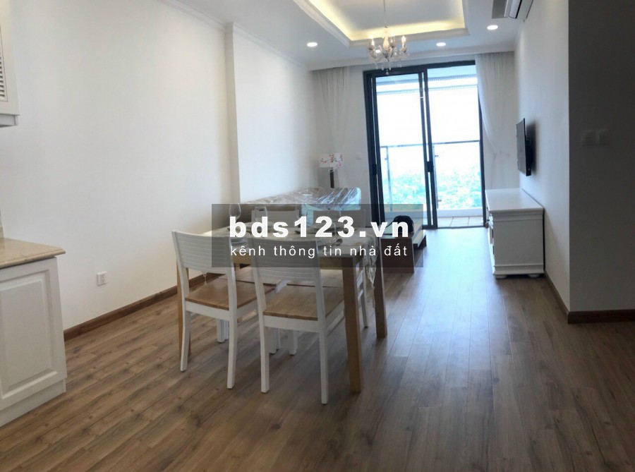 Cần cho thuê gấp căn hộ CC Richstar-Hoà Bình, giá 11tr full NT,2PN,2WC vô ở liền. LH 0816821989