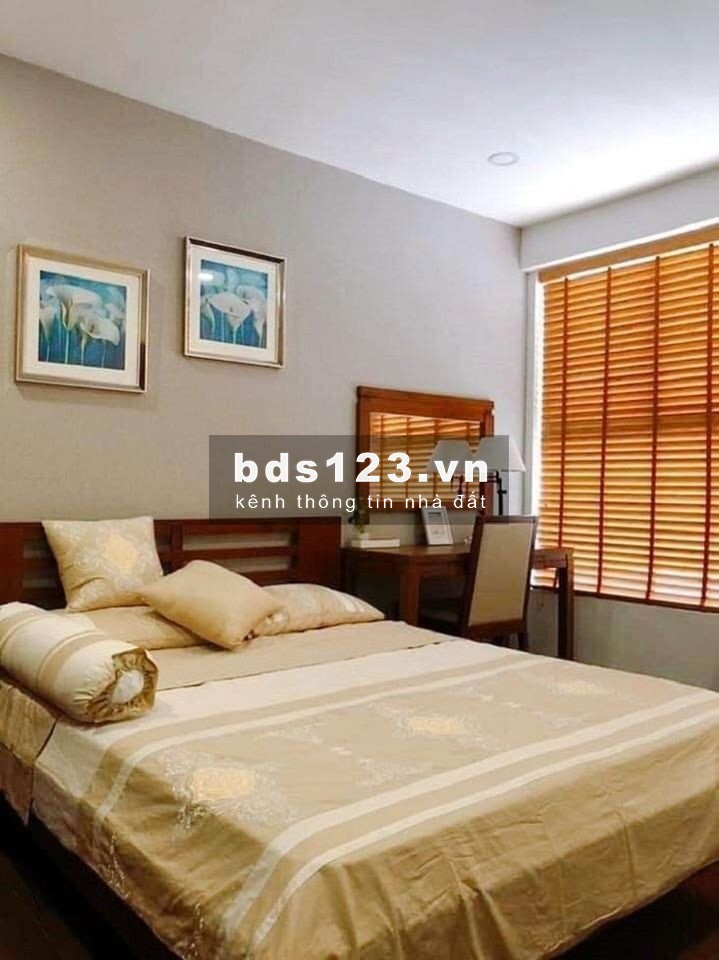 Bán Nhà To Đùng 96 m2 Giá Rẻ 7 Tỷ 300 Đường Nguyễn Thanh Tuyền. Tân Bình.