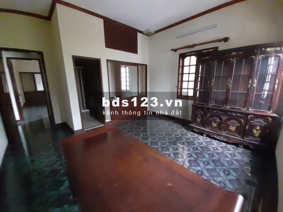 Cho thuê Biệt thự sân vườn 7 phòng 400m2 Đường 23 Bình An Quận 2 MS:663