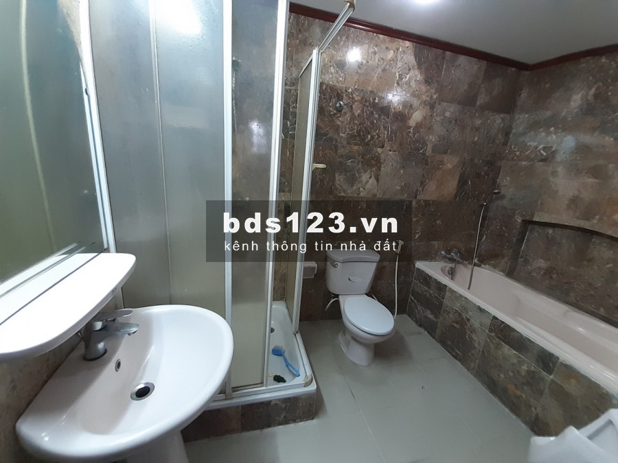 Cho thuê Biệt thự sân vườn 7 phòng 400m2 Đường 23 Bình An Quận 2 MS:663