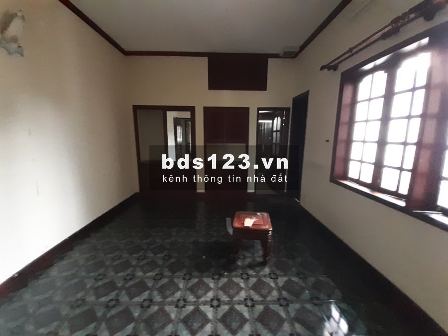 Cho thuê Biệt thự sân vườn 7 phòng 400m2 Đường 23 Bình An Quận 2 MS:663