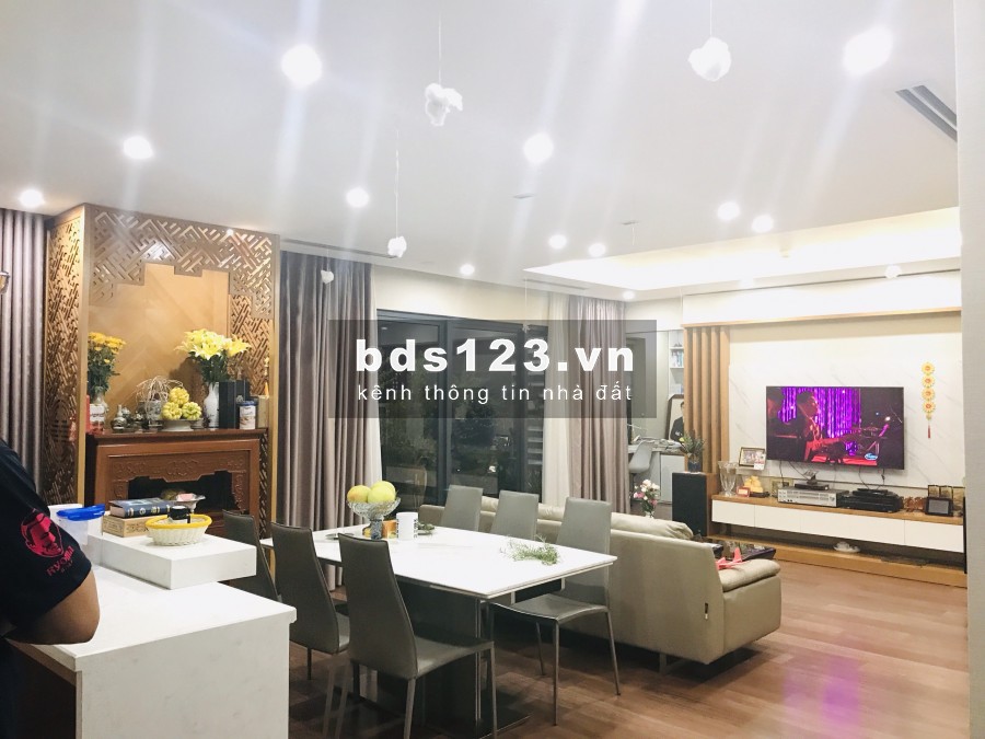 Chính chủ bán CH 05 120m Imperia Garden tầng đẹp 0985800205