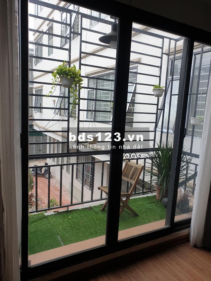 [Hiếm-Hot] Nhà 3 tầng, mới, đẹp gần 40m2 cần bán phố Bồ Đề giá chỉ hơn 3 tỷ
