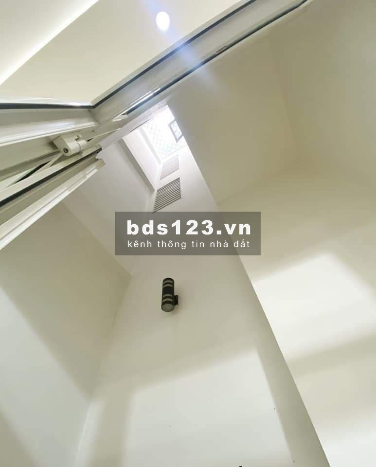 Bán Nhà Gần Ngã Tư Lạc Long Quân, Âu Cơ, Tân Bình, 92 M2, 4 Tấm, Chỉ 10 Tỷ 800