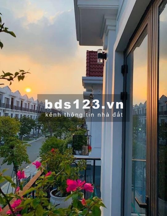 CĂN GÓC BIỆT THỰ ROYAL PARK 240m2 6.2 TỶ - KHÔNG CÓ CĂN THỨ 2 RẺ HƠN. Lh 0702_788_074