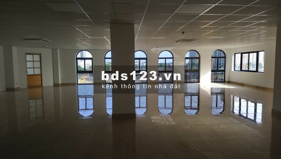 Cho thuê Tòa nhà văn phòng mới hầm 7 lầu 2000m2 trần não Bình An Quận 2 MS:785