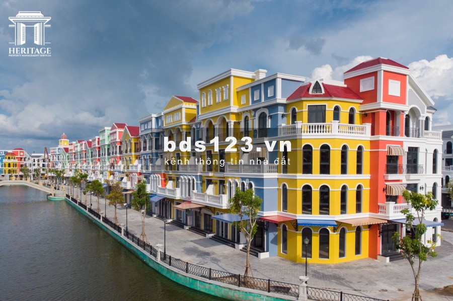 GRAND WORLD PHÚ QUỐC - SHOP 24/7 CĂN GÓC HỒ TRUNG TÂM.GIÁ CHỈ 4 TỶ 98m2