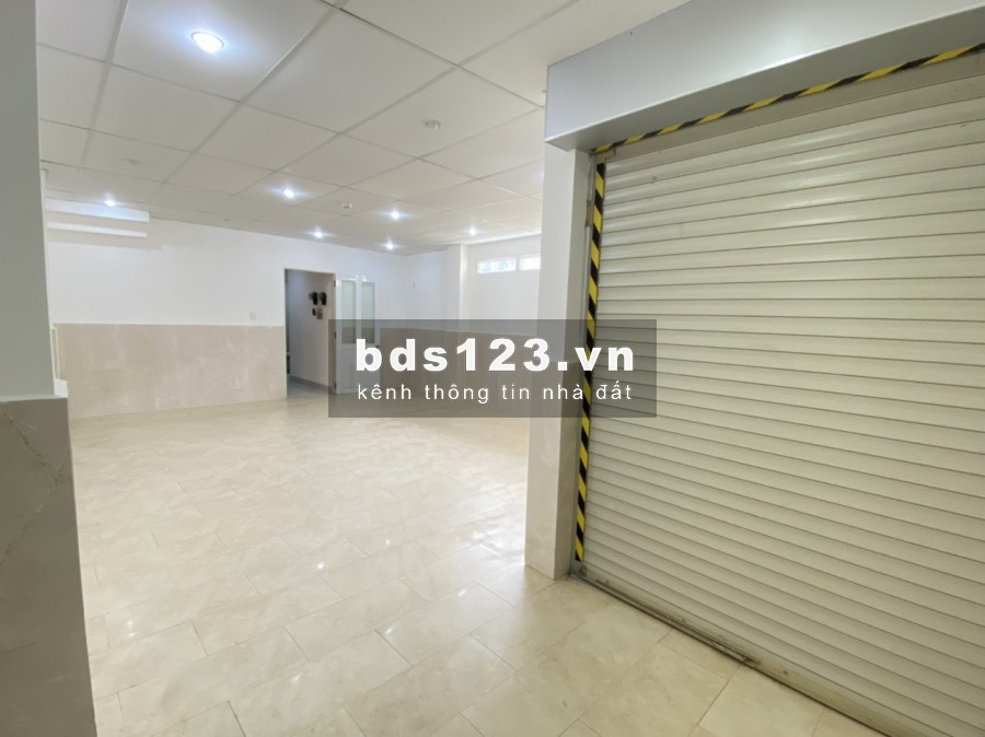 Cho thuê văn phòng 40m2, mặt tiền K300, Quận Tân Bình