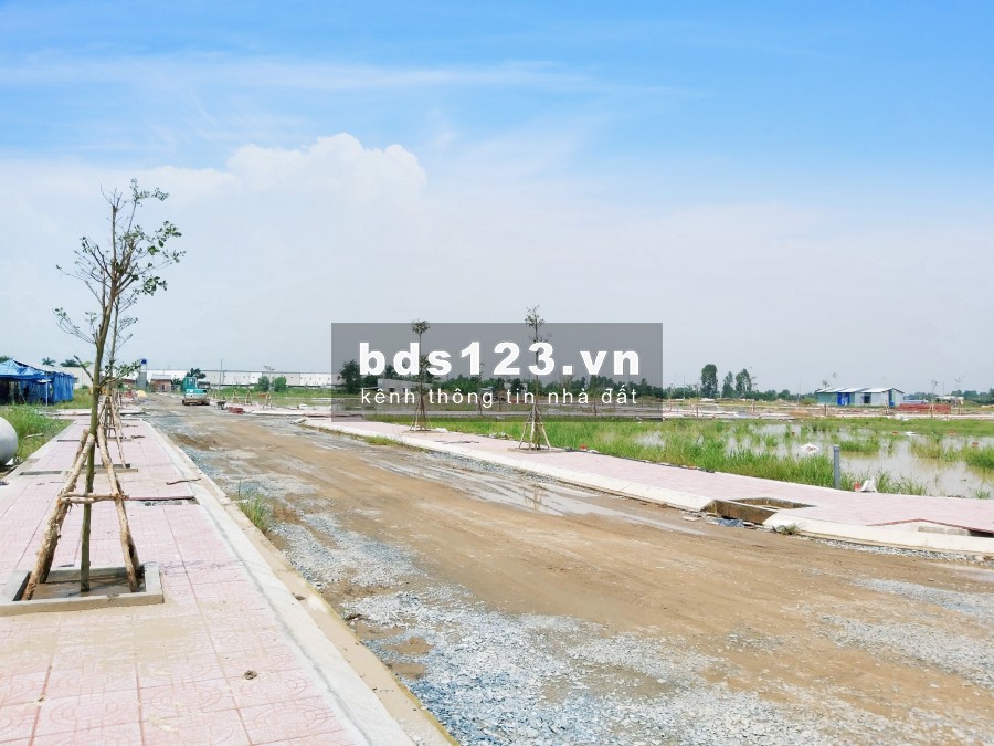 Khu đô thị sinh thái chuẩn Singapore, công viên 3000m2, sổ hồng riêng, giá tốt 8tr/m2