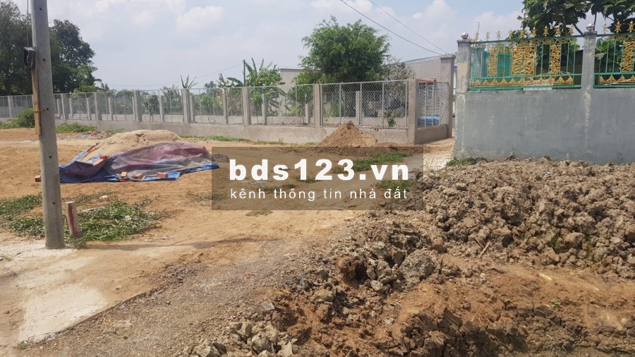 Bán đất 2 mặt tiền đường Hóc Hưu, Quy Đức, Bình Chánh. DT 566m2 ngang 12x48m, giá 1,8 tỷ SHR
