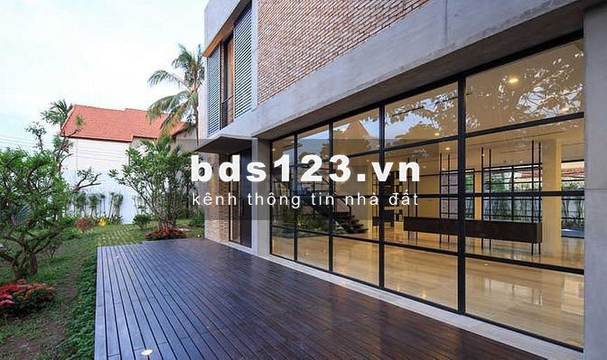 Cho thuê Villa hồ bơi sân vườn 631m2 Nguyễn Văn Hưởng Thảo Điền Quận 2 MS:735
