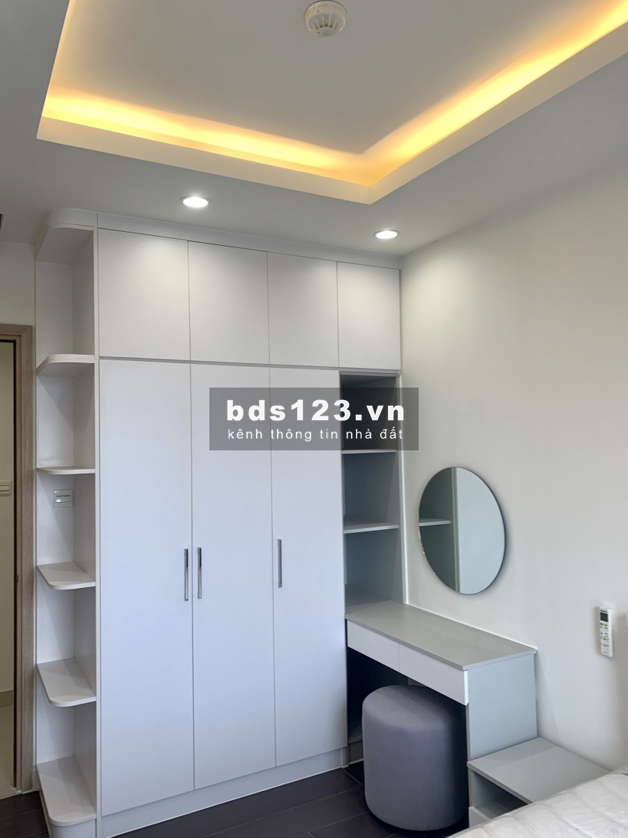 Cho thuê 3 Phòng ngủ đầy đủ nội thất nhà như hình. Nhà đẹp view toàn bộ Đảo Kim Cương và sông