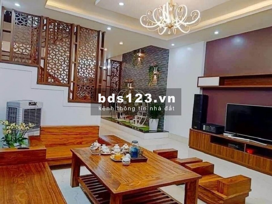 Sáu Tấm, 80 M2, Giá Chỉ 10 tỷ 500 . Mặt Tiền Nhất Chi Mai Quận Tân Bình.