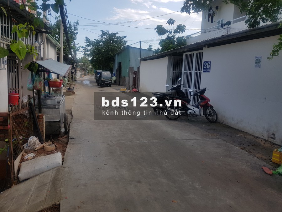 Cho thuê mặt bằng ngang 20m sâu 5m, đường oto vào được,tiện kinh doanh quán nhậu bình dân, cơm trưa, ăn sáng...